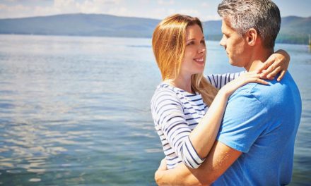5 Ways to Make a Man Feel Romantic